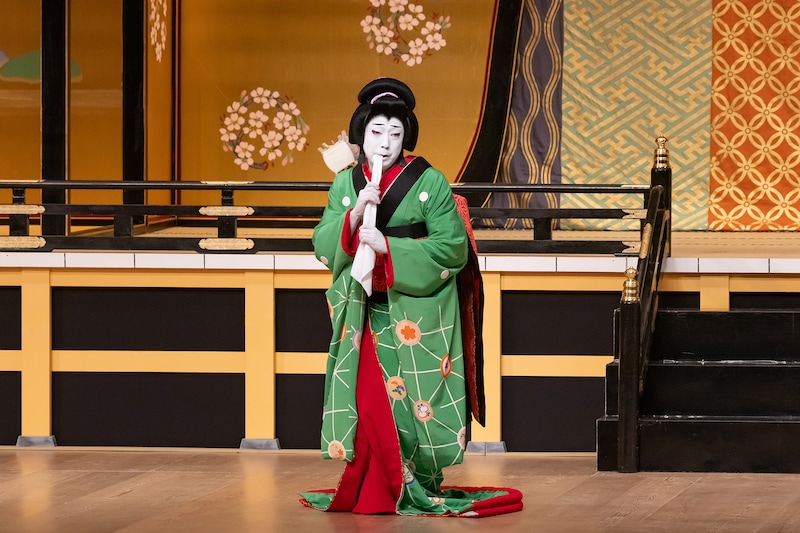 令和5年10月歌舞伎公演「『妹背山婦女庭訓』＜第二部＞」二幕目「三笠山御殿の場」より。（提供：国立劇場 撮影：二階堂健）