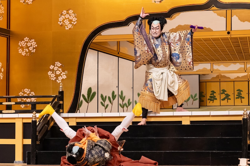 令和5年10月歌舞伎公演「『妹背山婦女庭訓』＜第二部＞」二幕目「三笠山御殿の場」より。（提供：国立劇場 撮影：二階堂健）