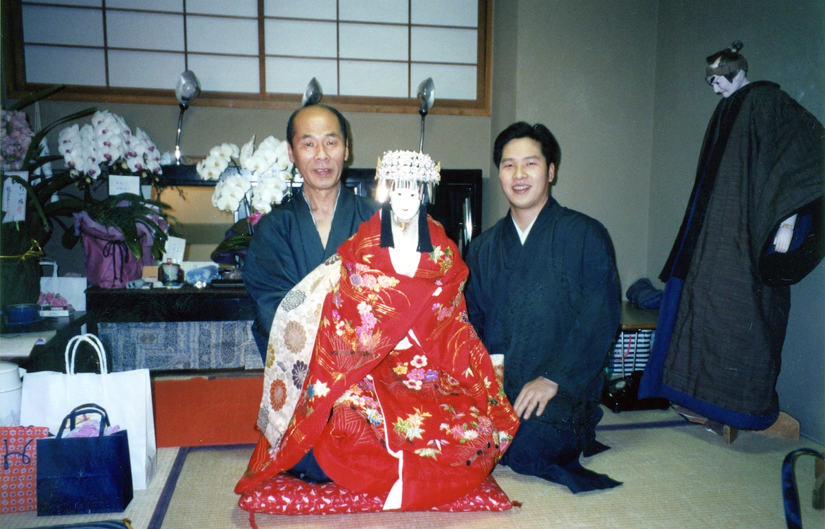 左から桐竹⼀暢、吉田一輔（当時は桐竹一輔）。（提供：吉田一輔）