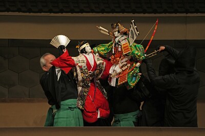 2024年4月上演の「和田合戦女舞鶴」より「市若初陣の段」。（提供：国立文楽劇場）