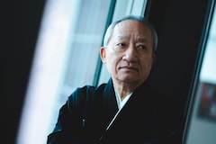 “鳥肌が立つ瞬間”を追い求めて　人形遣い・桐竹勘十郎が「平家女護島」で“本当の初役”俊寛に挑む「令和7年5月文楽公演」