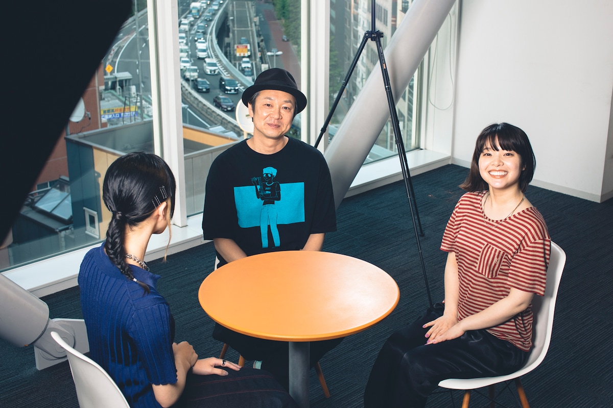 左からセツコ（空白ごっこ）、𠮷田恵輔、岸井ゆきの。