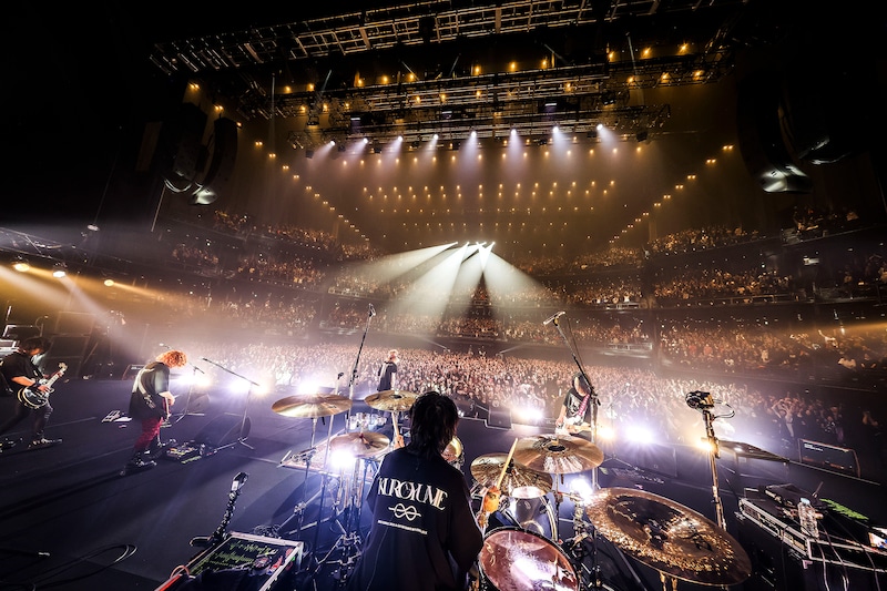 「CORKSCREW A GO GO! SAINT MX XXXX XXXX」東京ガーデンシアター公演の様子。