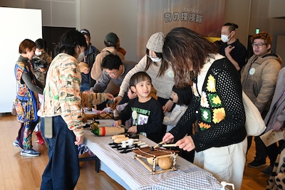 「打楽器コーナー」の様子。