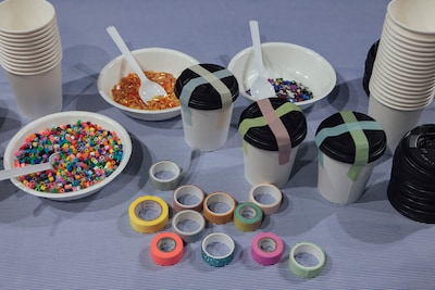 マラカス作りコーナー