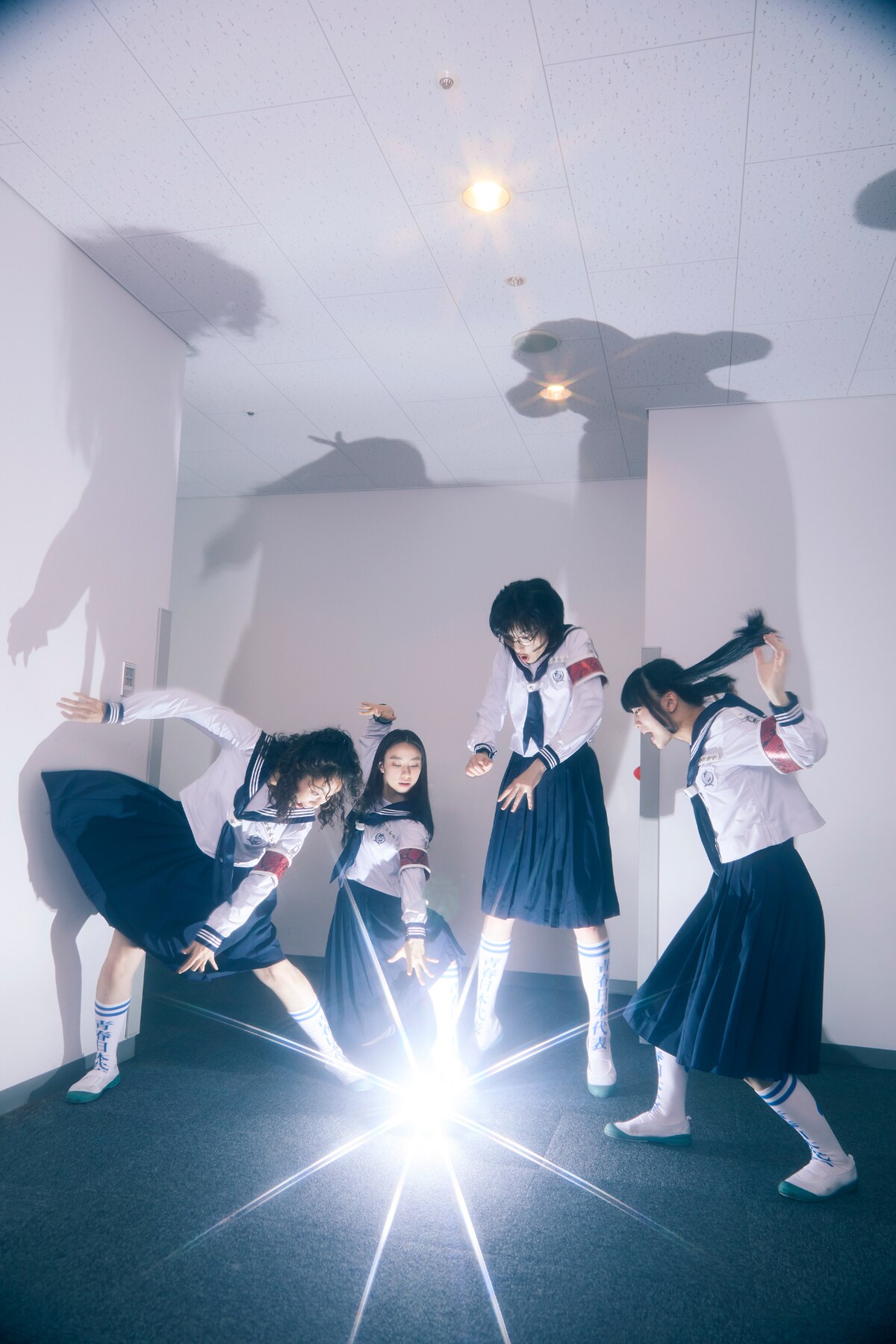 新しい学校のリーダーズ a.k.a. ATARASHII GAKKO!