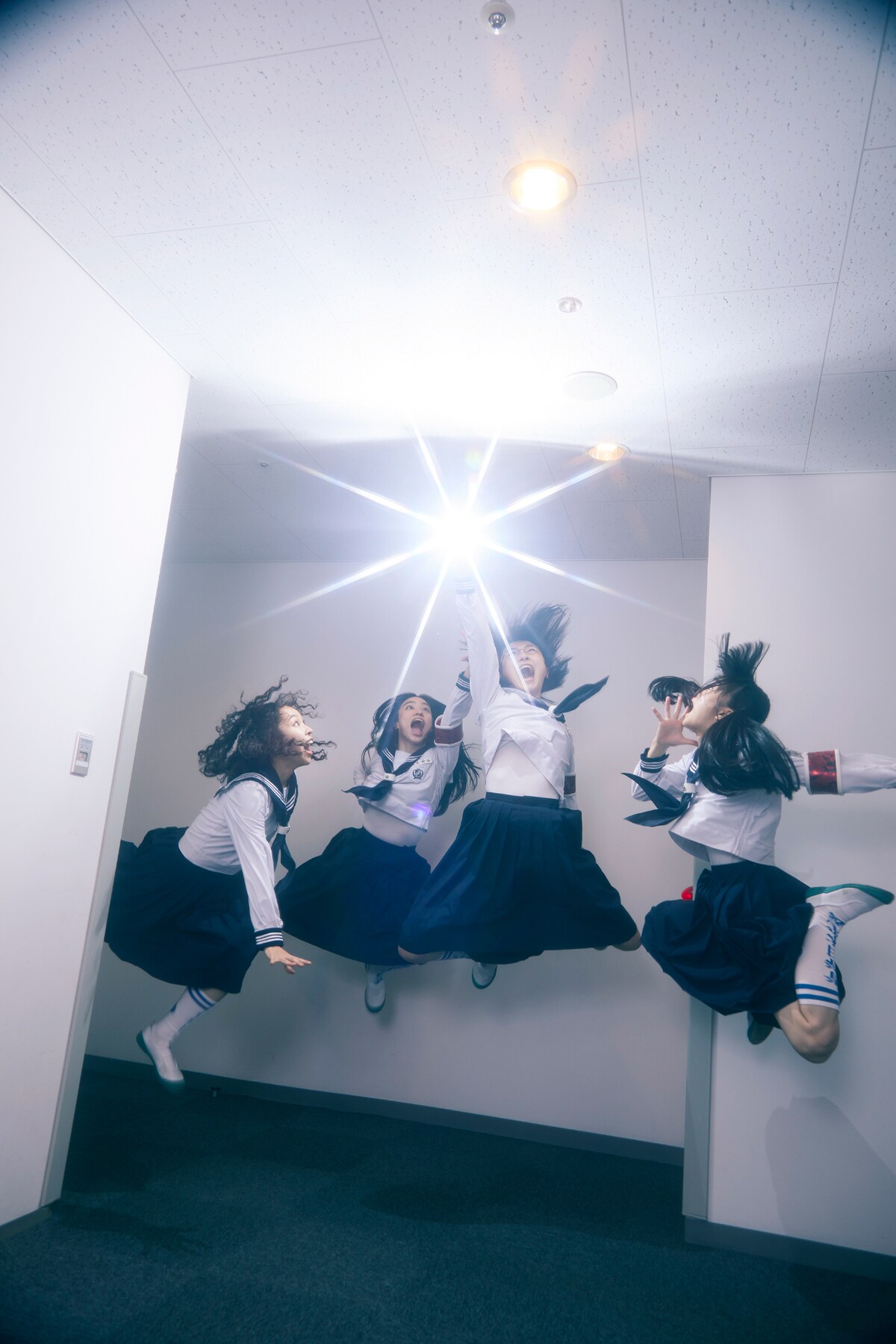 新しい学校のリーダーズ a.k.a. ATARASHII GAKKO!