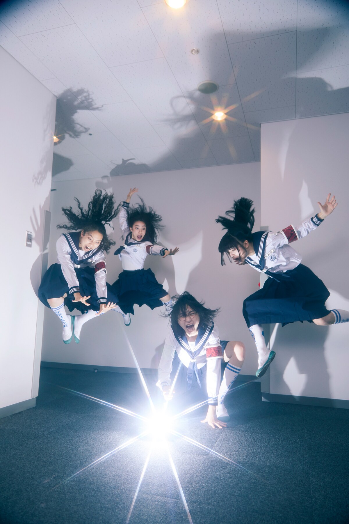 新しい学校のリーダーズ a.k.a. ATARASHII GAKKO!