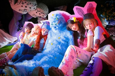 LE SSERAFIMインタビュー｜初めてのイギリス、初めての休暇、初めてのヴォーギング…2024年を振り返る