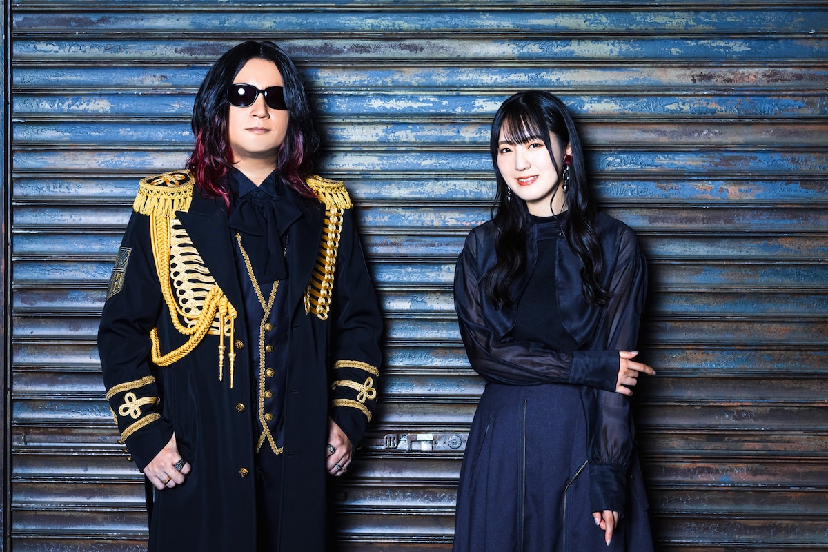 左からRevo（Linked Horizon）、石川由依。