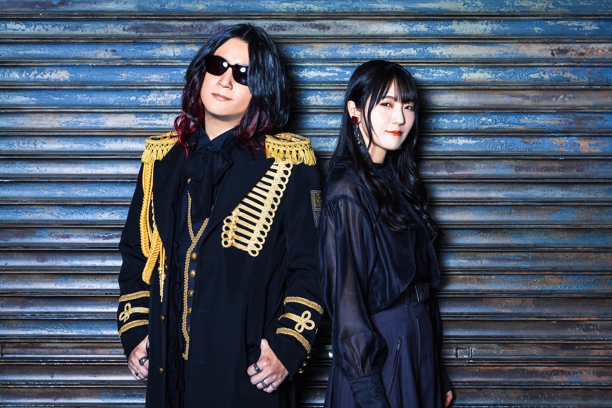 左からRevo（Linked Horizon）、石川由依。