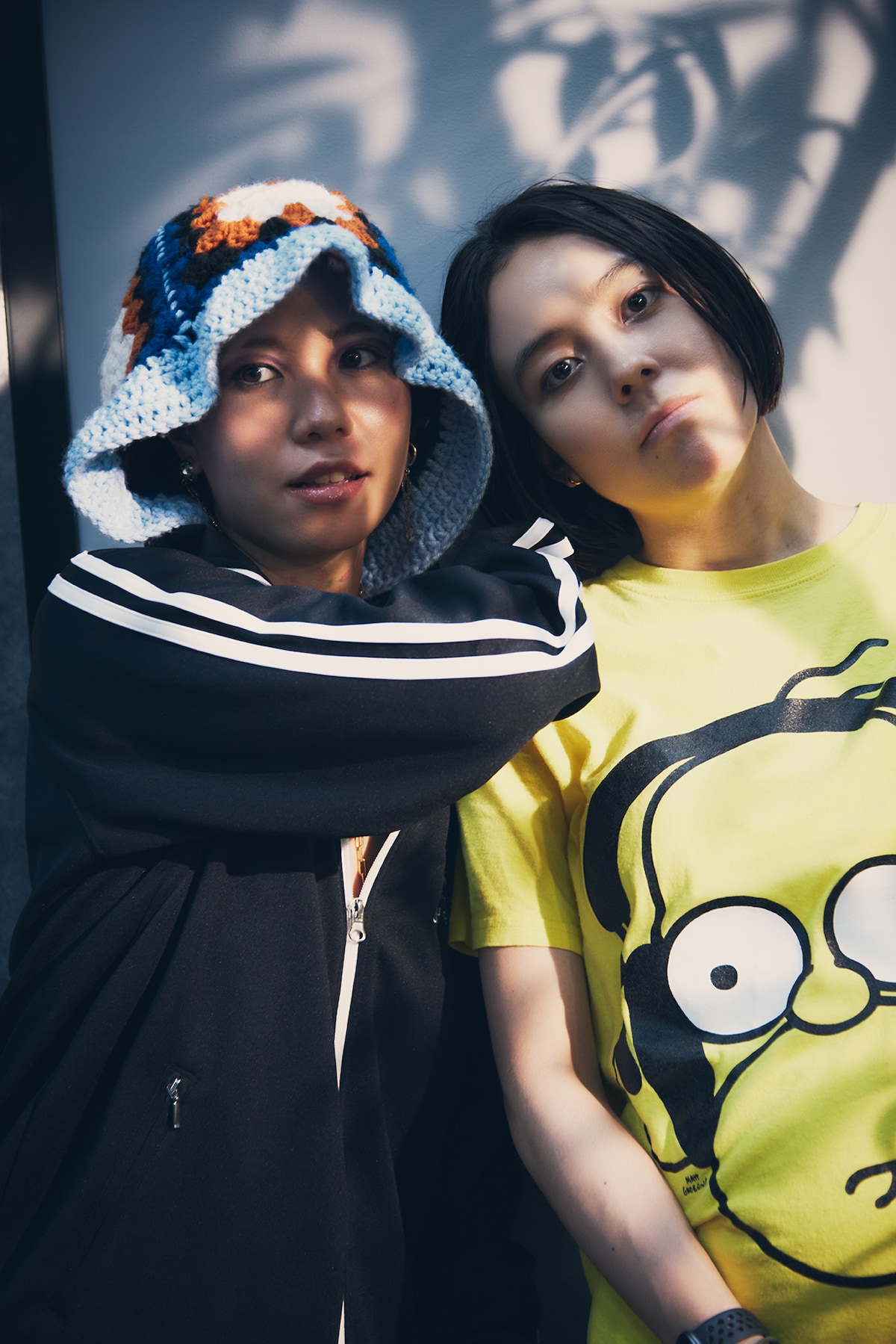 左からLISACHRIS、Maika Loubté。