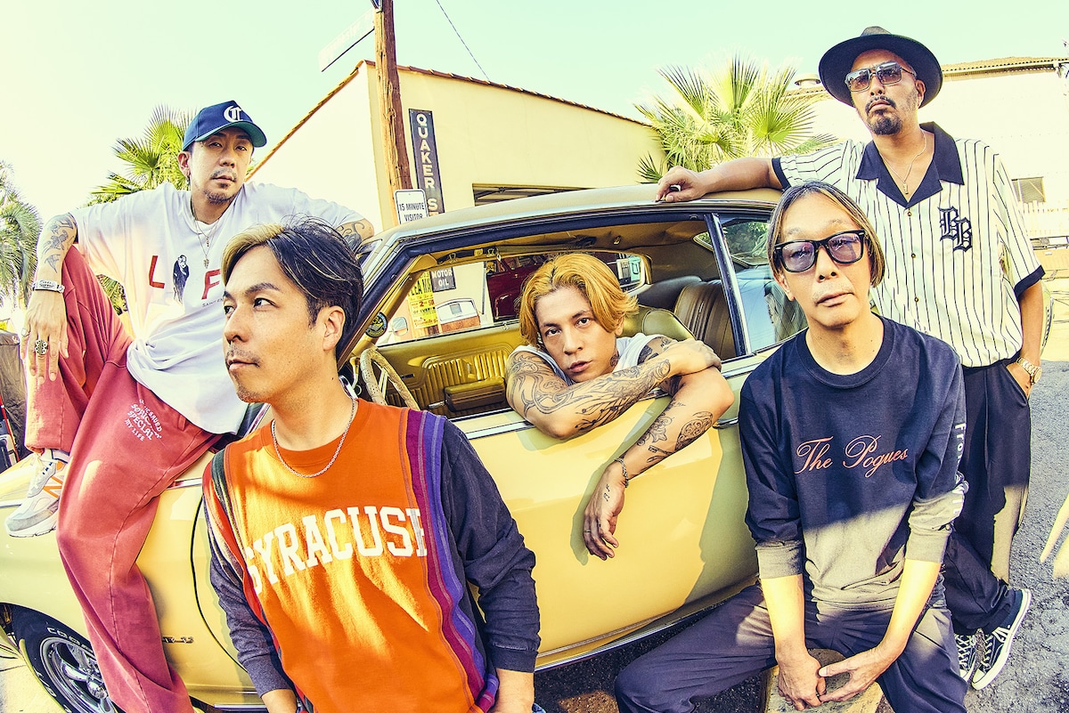 Dragon Ash。右端がDJ BOTS。