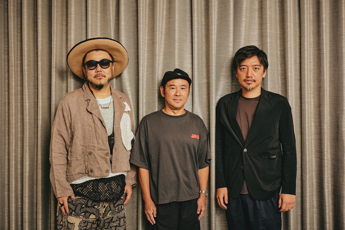 左から社長（SOIL&"PIMP"SESSIONS）、井上剛、岩崎太整。