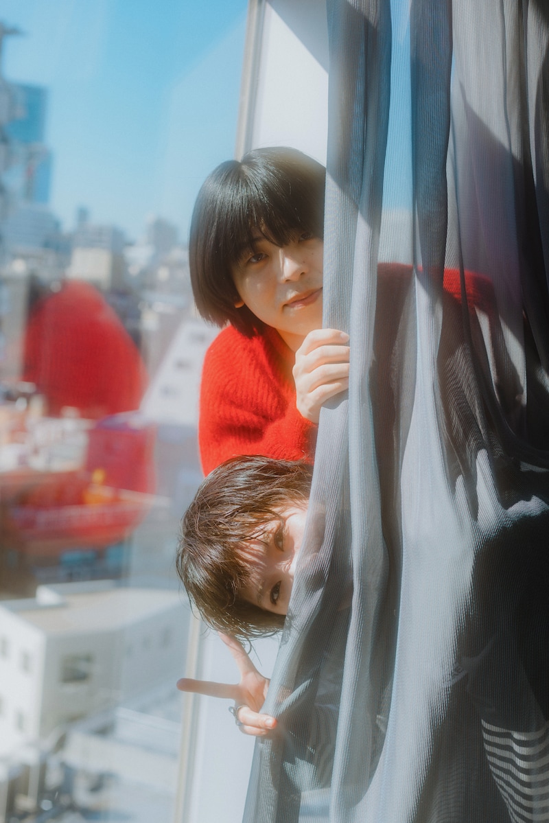 上から奥中康一郎（えんぷてい）、ラブリーサマーちゃん。