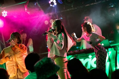 「lyrical school tour 2022 "L.S."」沖縄公演の様子。