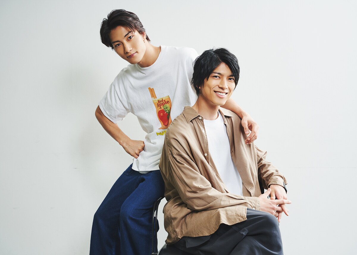 左から里中将道、小松準弥。