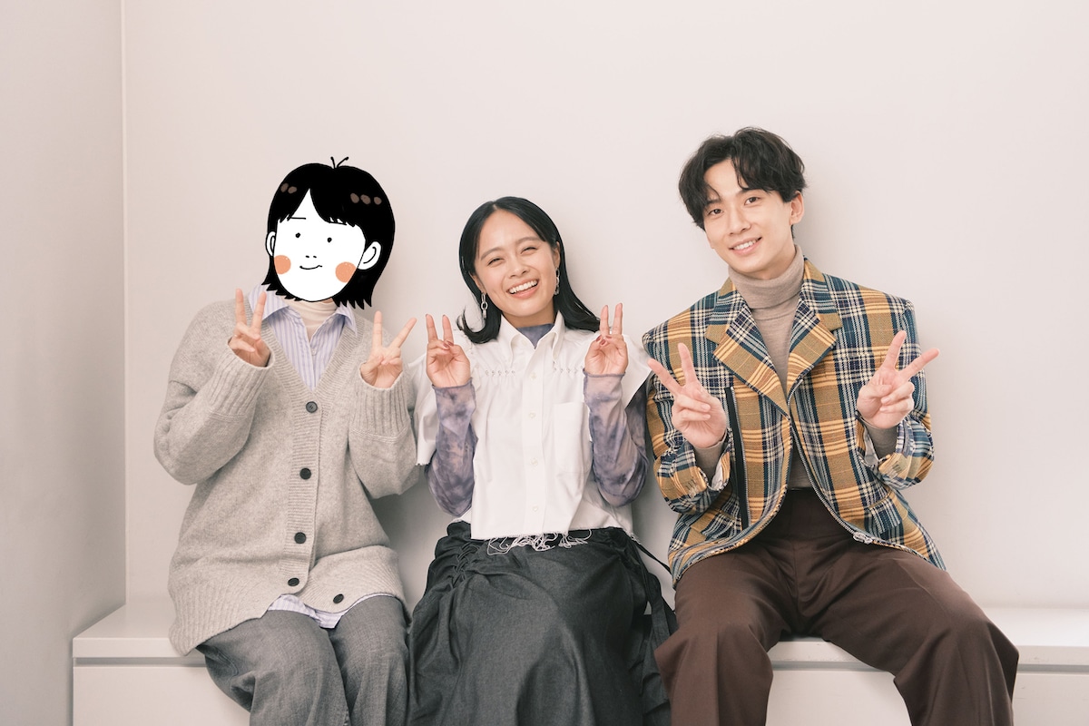 左から高松美咲、清水美依紗、吉高志音。