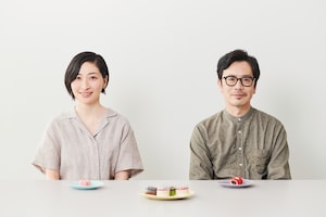 坂本真綾「菫 / 言葉にできない」特集｜坂本真綾×岸田繁（くるり）初対談「であいもん」が導いた運命の出会い