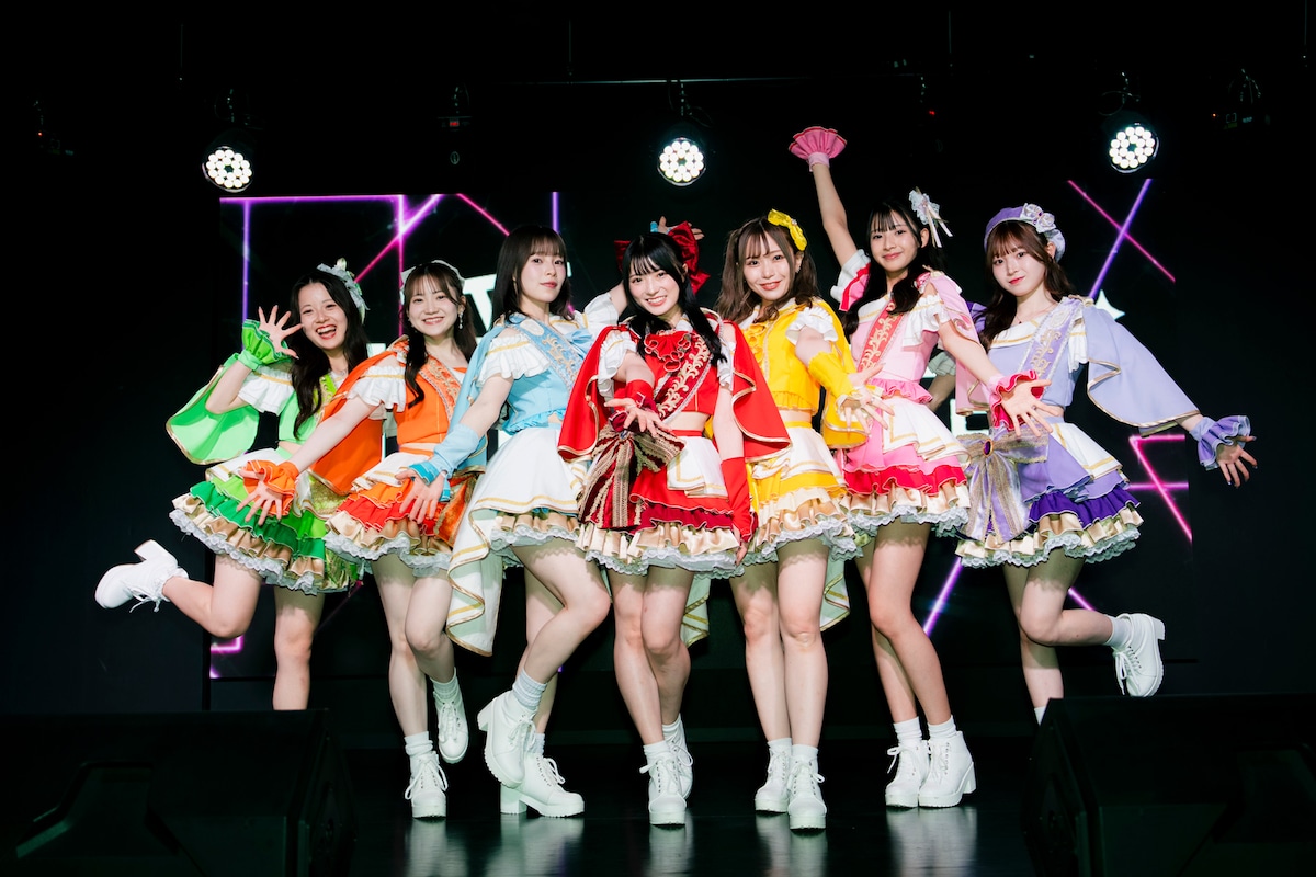 SHIBUYA ONE5のステージに立つ瞬きもせず。