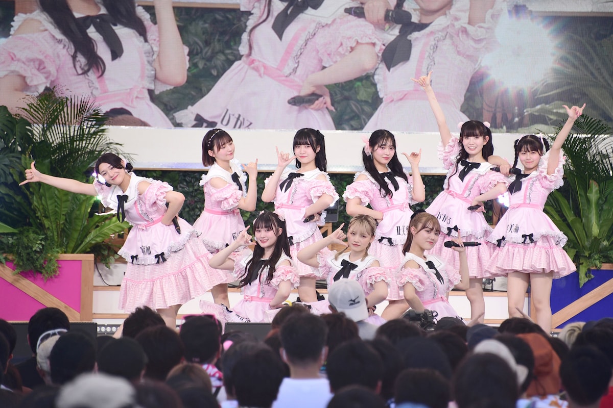 「TOKYO IDOL FESTIVAL 2023」でパフォーマンスするいぎなり東北産。