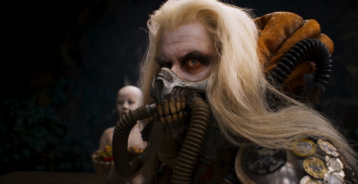 故ヒュー・キース＝バーンのあとを継ぎ、ラッキー・ヒュームが演じたイモータン・ジョー。