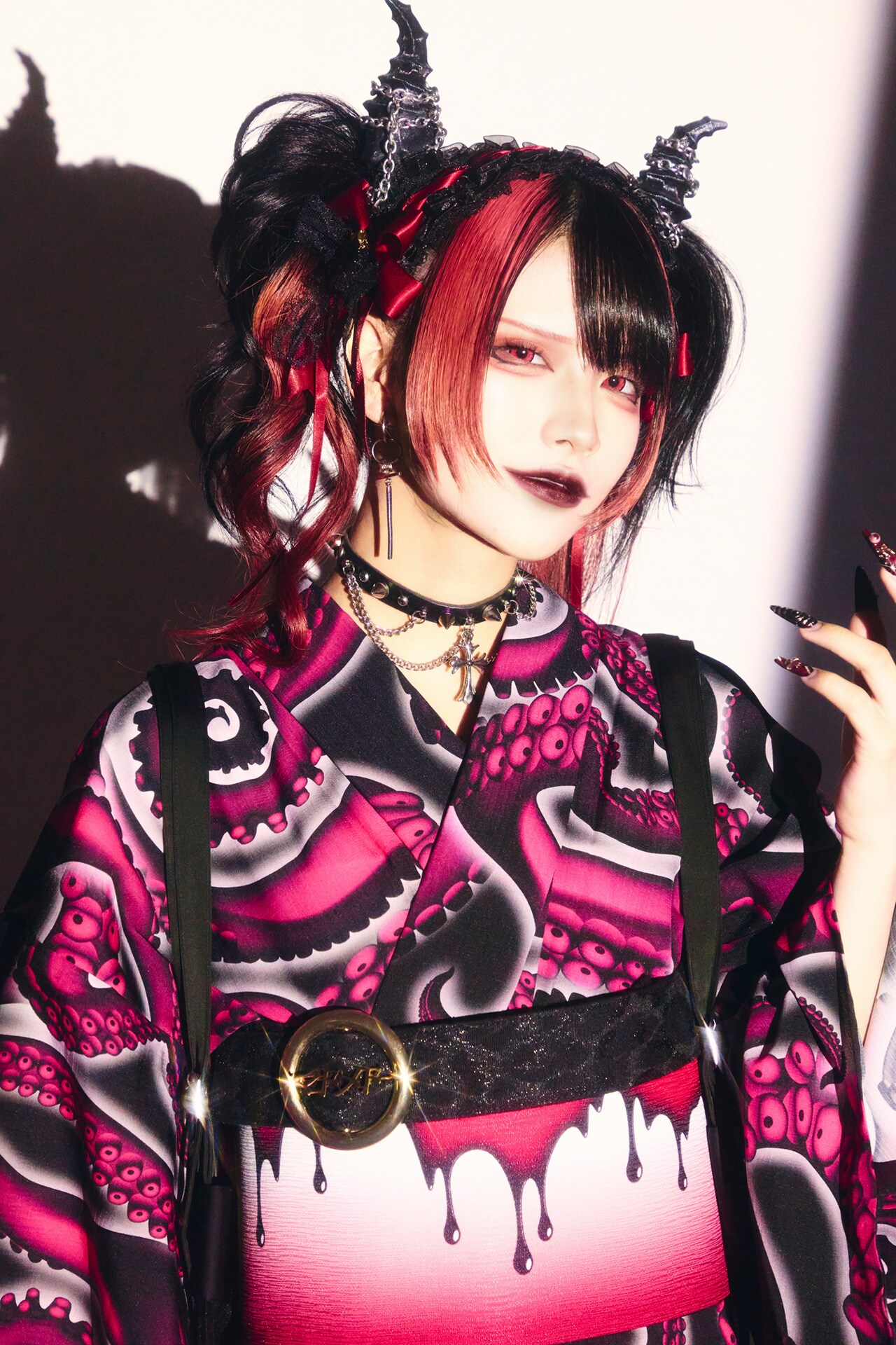 MADMEDってどんなグループ？ 一度ハマったら抜けられない病み深い世界