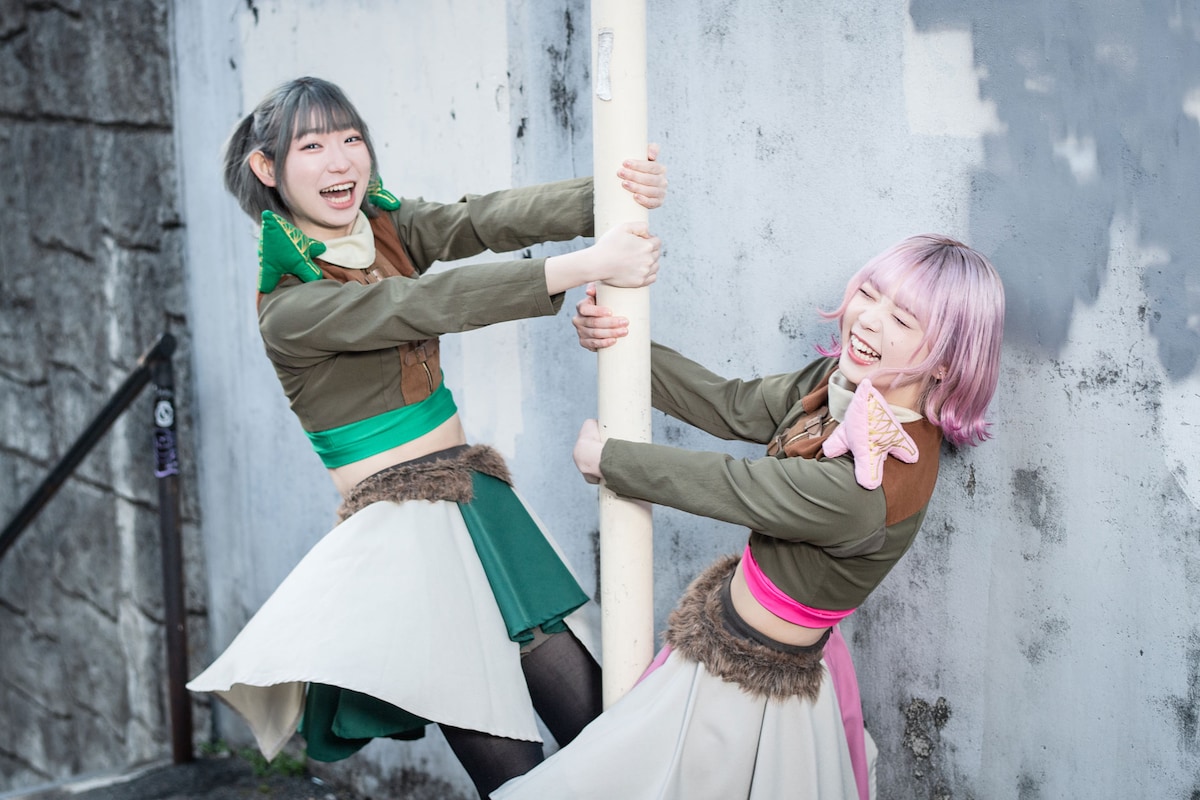 左からハナエモンスター、ミユキエンジェル。