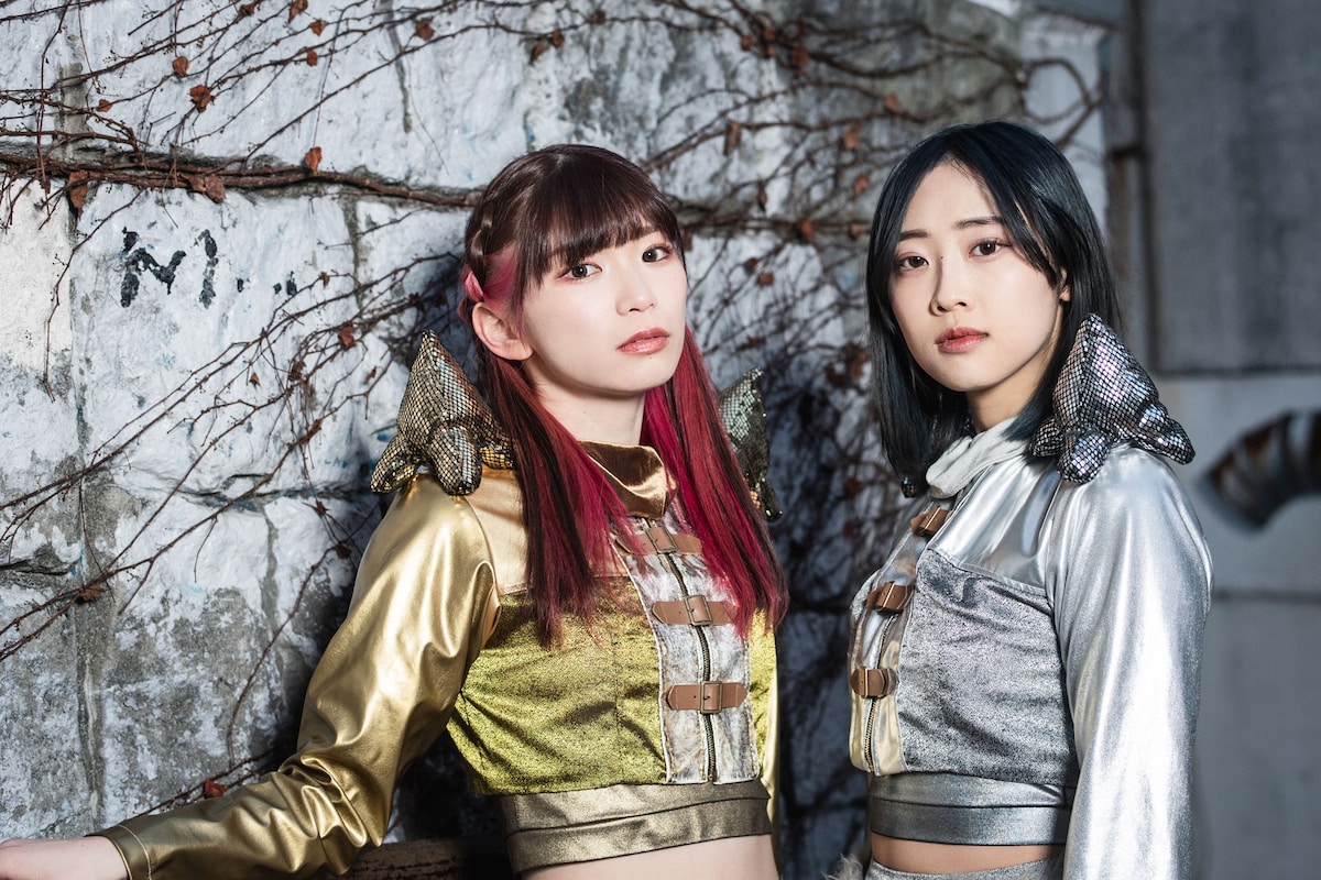 左からレオナエンパイア、モモチ・ンゲール。