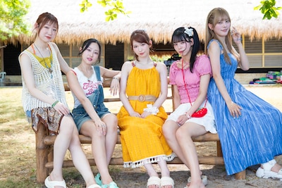 豆柴の大群「裸のマーメード」インタビュー｜夏だ！水着だ！豆柴だ！