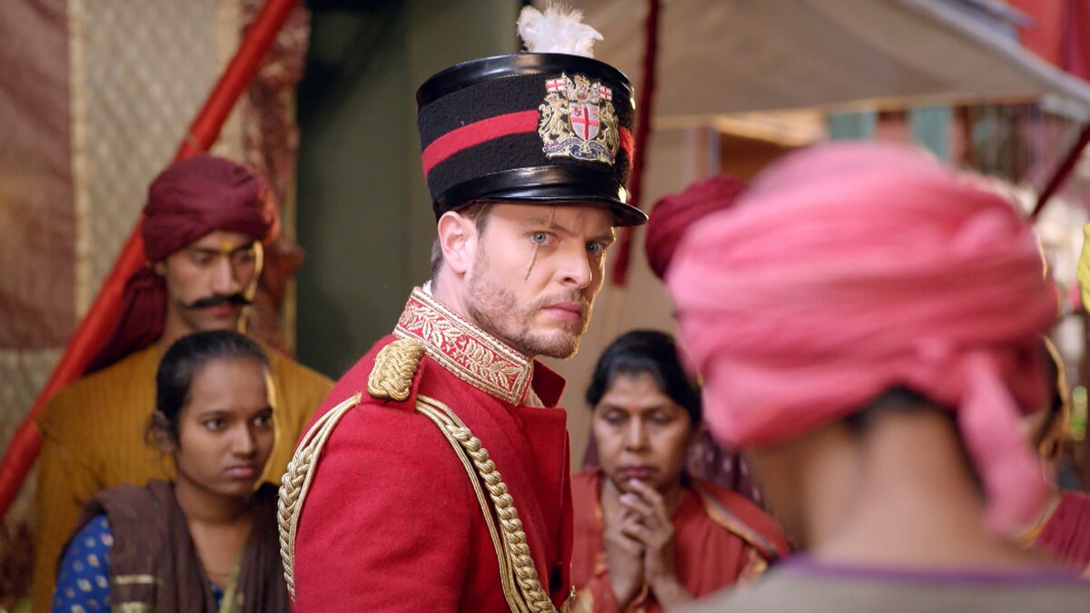 「マニカルニカ~剣をとった王妃~」より、ジェイソン・シャー演じるロス大尉。