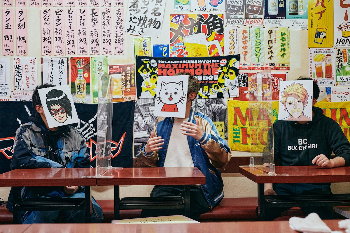 左から餓鬼Иちょ、ロッキン・ライフの中の人、ドズル。