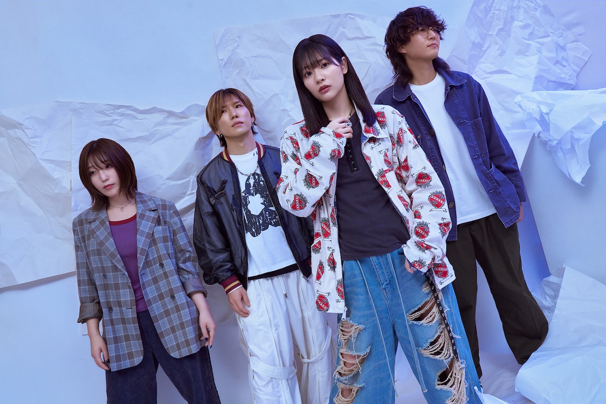 ミーマイナー。左から葵（Dr）、さすけ（B, Composer）、美咲（Vo, G, Composer）、わたさん（G）。