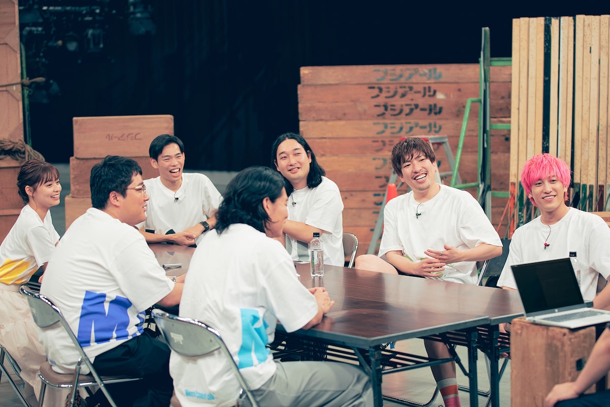 インタビューの様子。