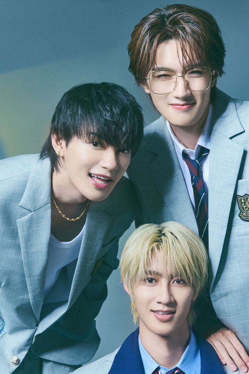 上から山中柔太朗、佐野勇斗、曽野舜太。