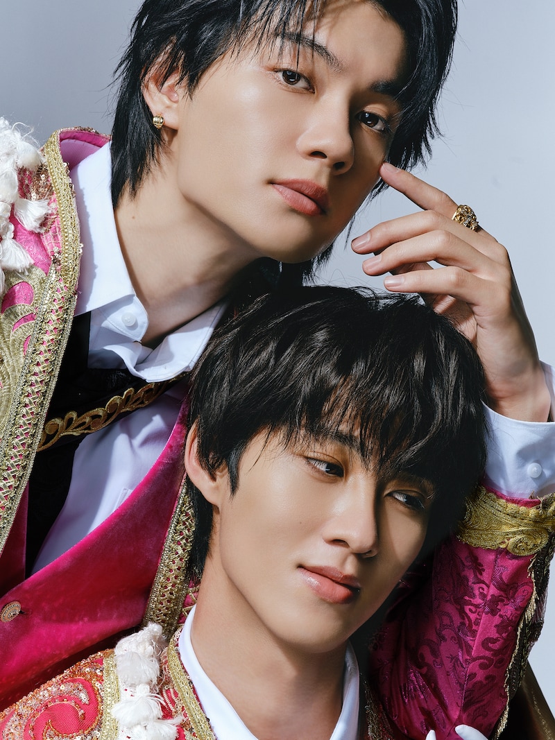 左から佐野勇斗、曽野舜太。