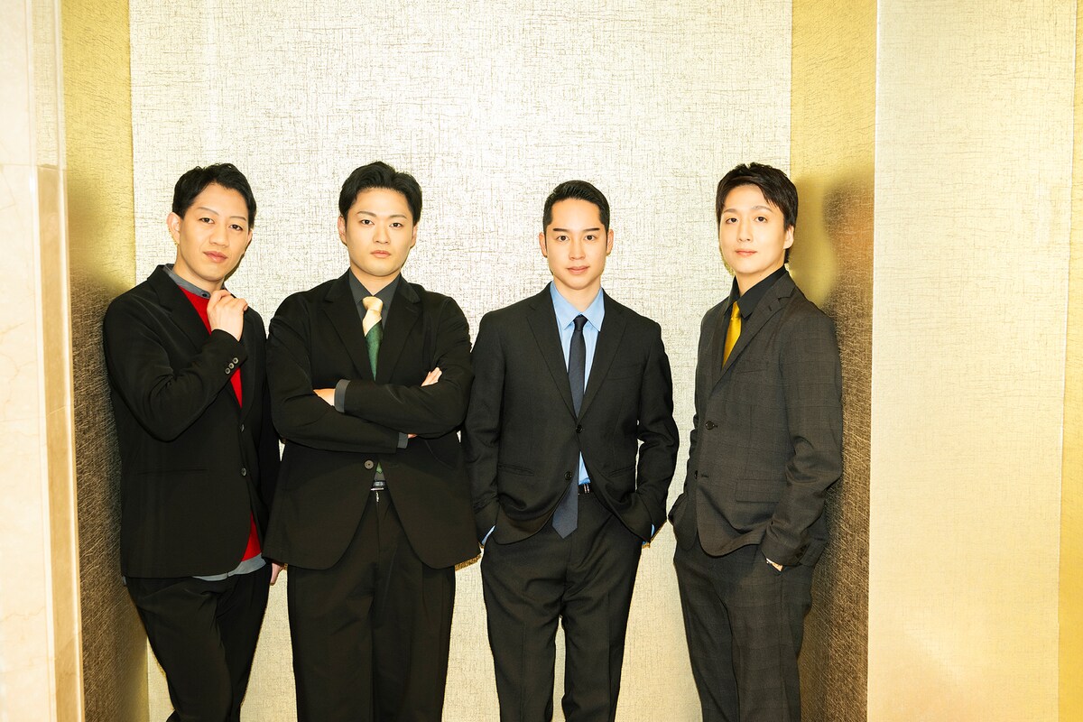 左から中村壱太郎、中村福之助、中村虎之介、中村米吉。