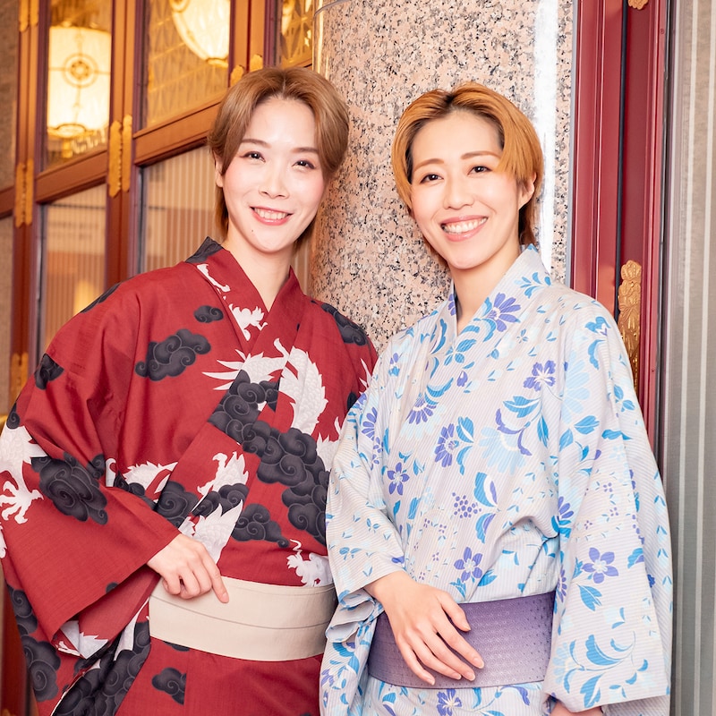 左から愛瀬光、虹架路万。