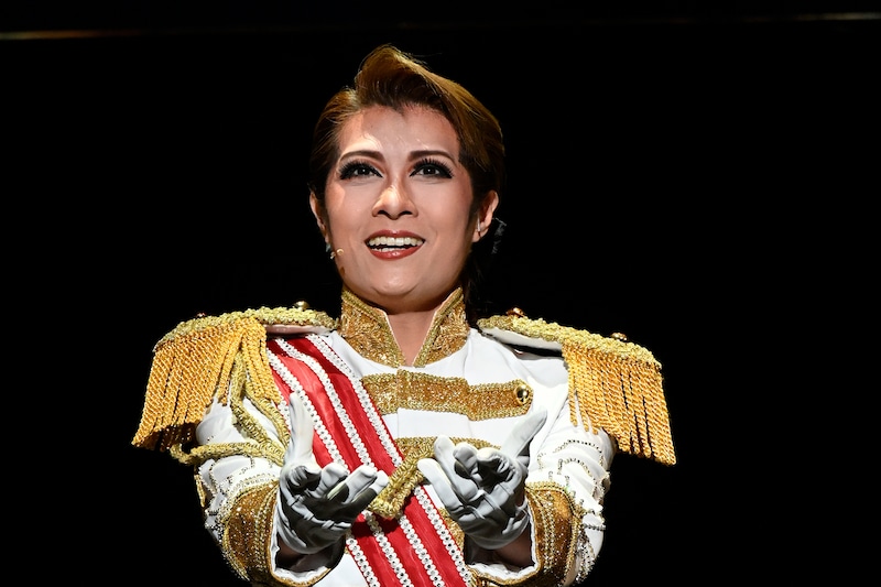 南座新開場記念「OSK SAKURA NIGHT」より。（提供：松竹）