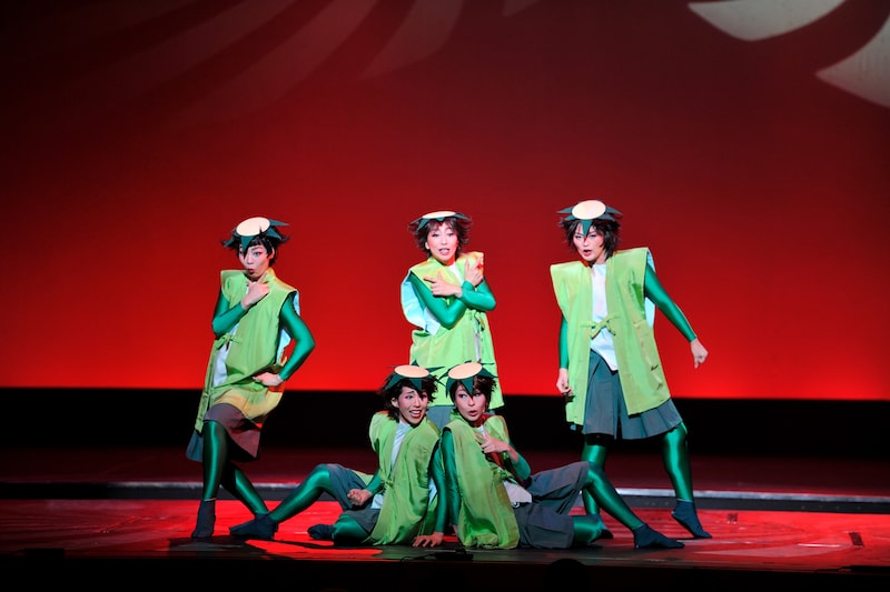 「安土ロマネスク」より。（提供：松竹）