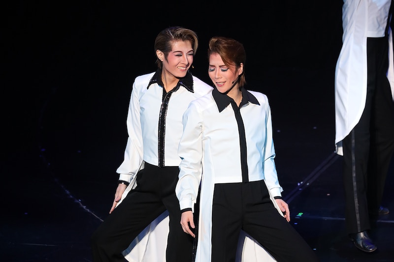 「INFINITY」より。（提供：松竹）