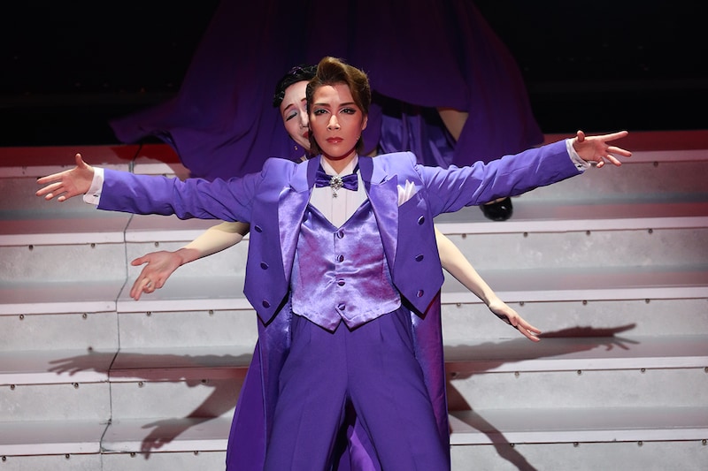 「INFINITY」より。（提供：松竹）