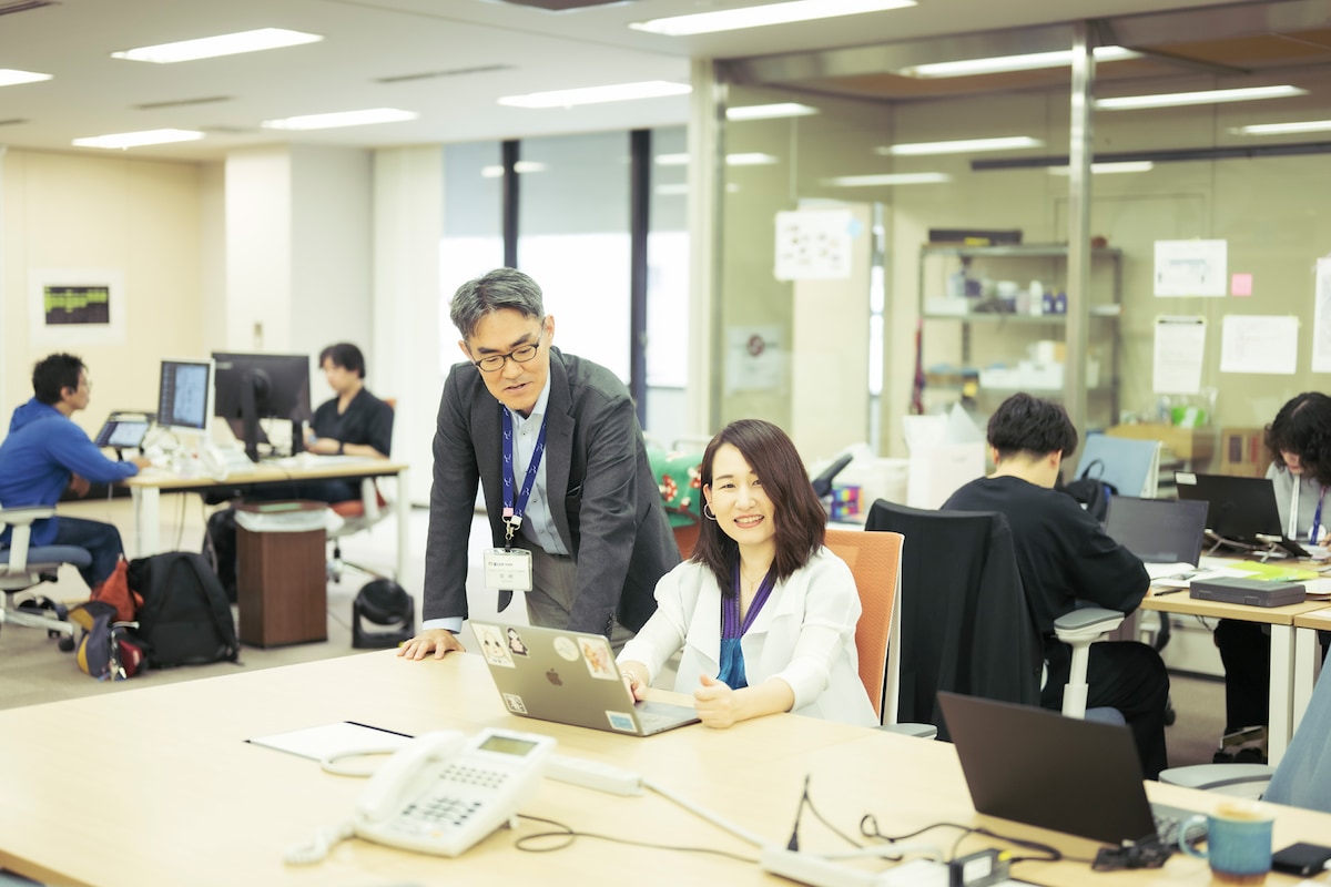 左から宮崎刀史紀、相馬千秋。