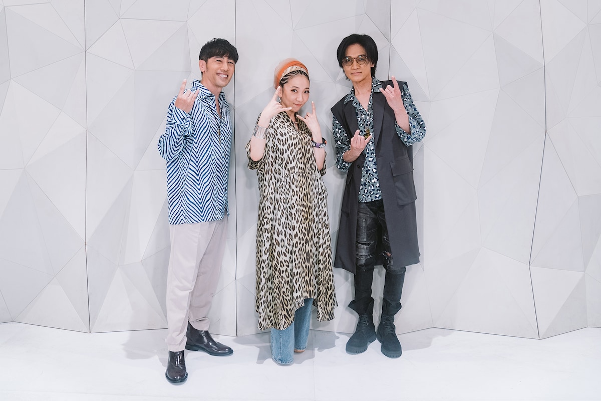 左から寺岡呼人、MISIA、成田昭次。