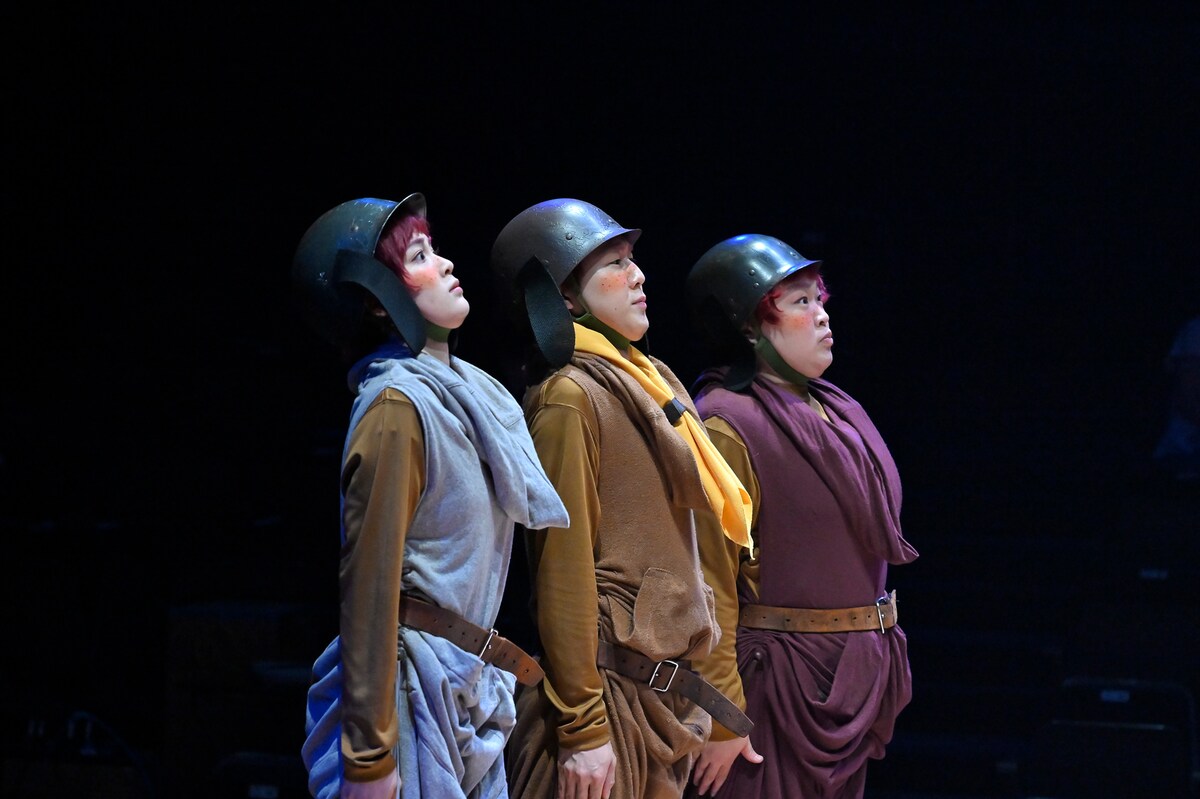 「モグラが三千あつまって」より。（撮影：阿部章仁）