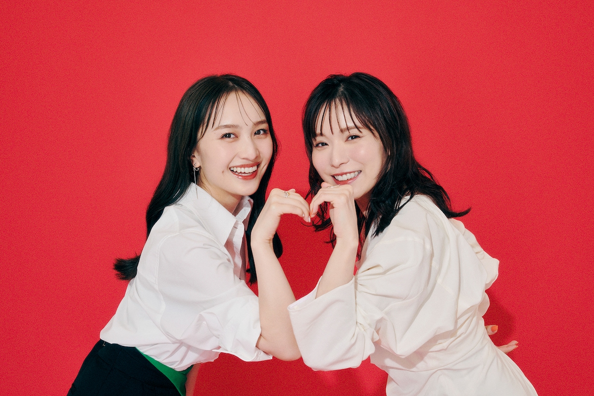 左から百田夏菜子、松岡茉優。