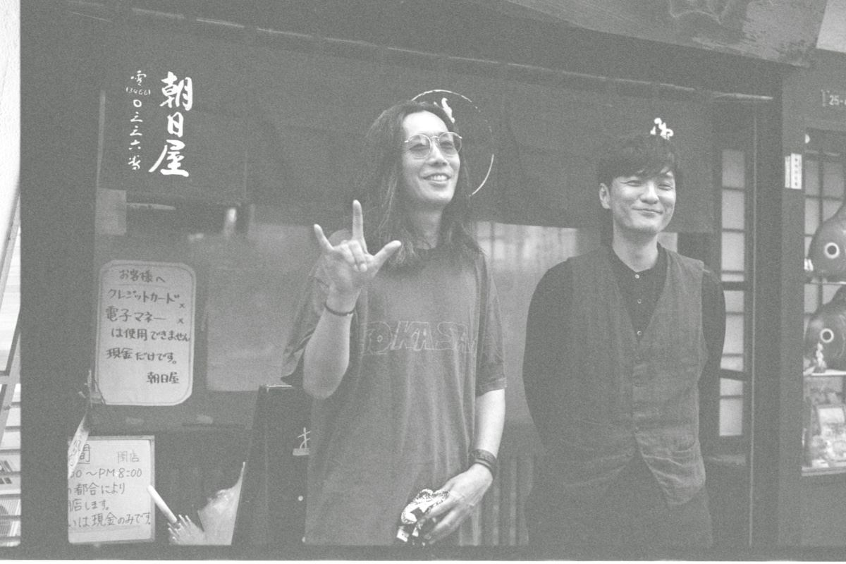 左から番場秀一、森山直太朗。