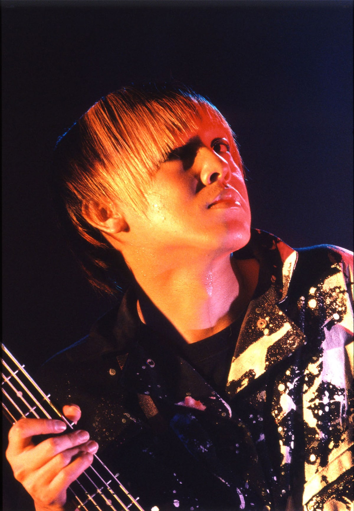 2000年前半のライブよりYUKKE（B）。