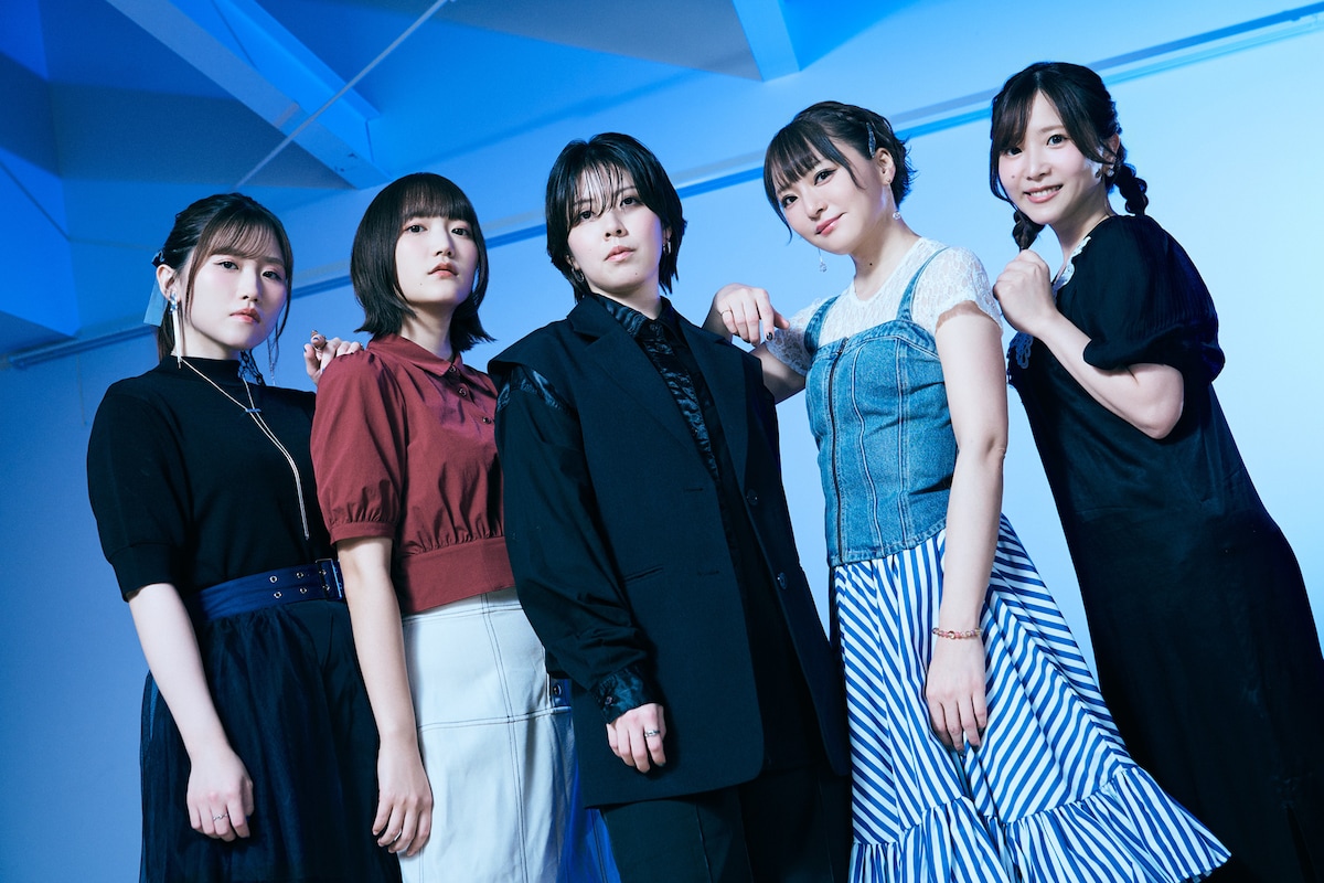 左から長谷川育美、菱川花菜、玉城仁菜、井澤詩織、真野あゆみ。