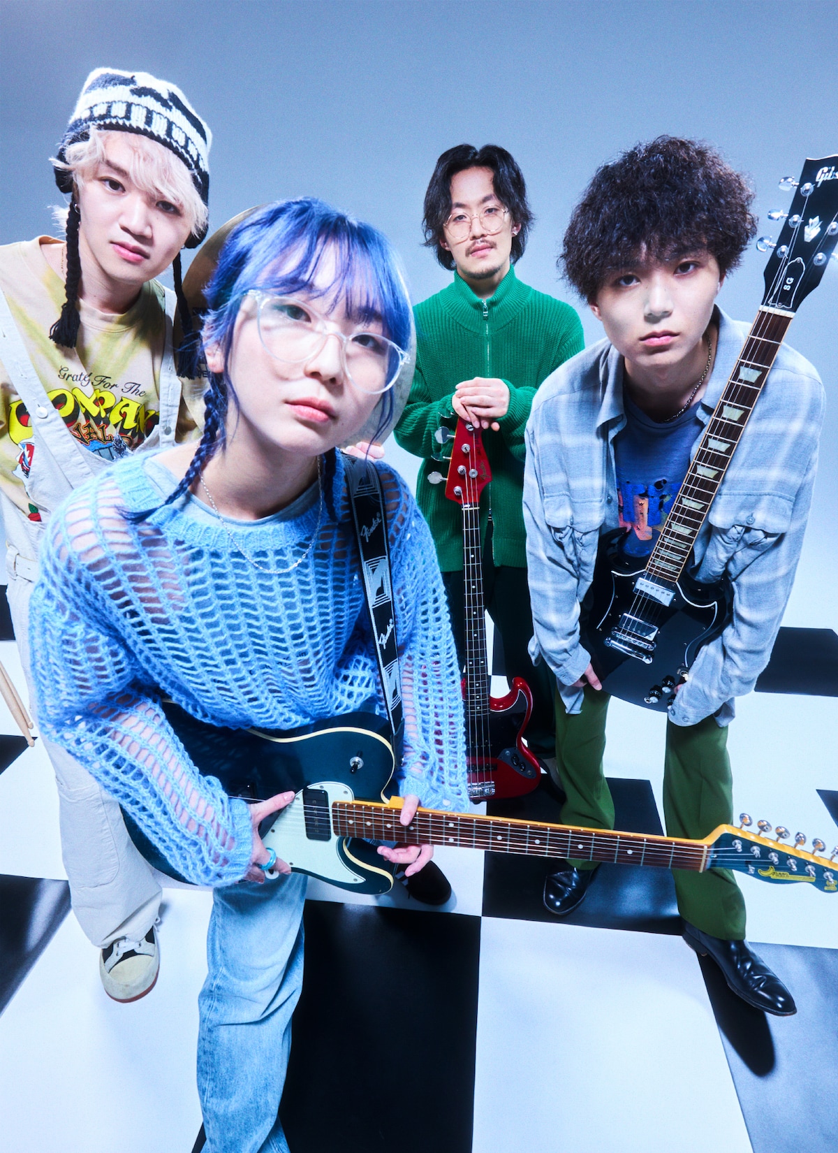 左からtakachi（Dr, Track make）、Asakura（Vo, G）、Lenon（B）、Kenichi（G）。